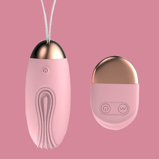 Female Toys Remote-controlled vibration massage masturbation device